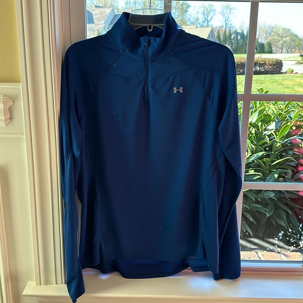Under Armour fitted pullover; EUC